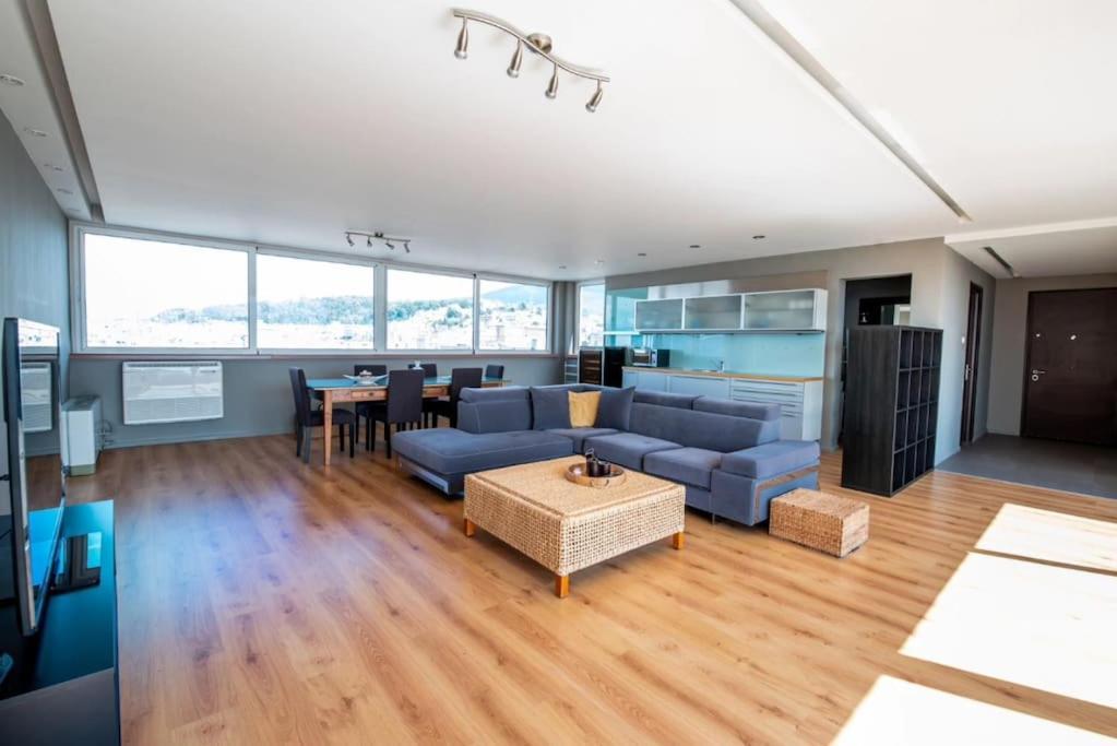 Luxury Loft By Boy Apartment Patras Exterior foto